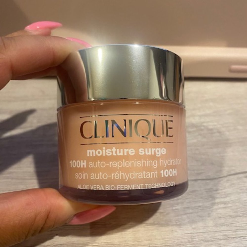 NEW Clinique Moisture Surge 100 Hour Jumbo Size 4.2 oz / 125 ml